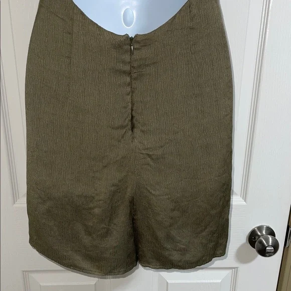 Olive Halter Romper - Picture 4 of 9